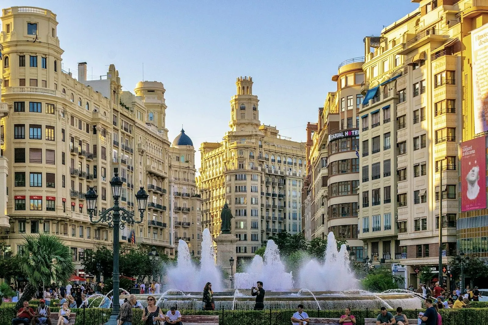 Valencia neighbourhood guide for international families
